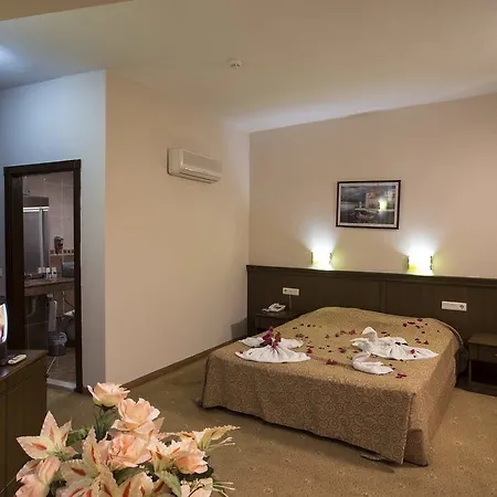 Tokay Hotel 4*